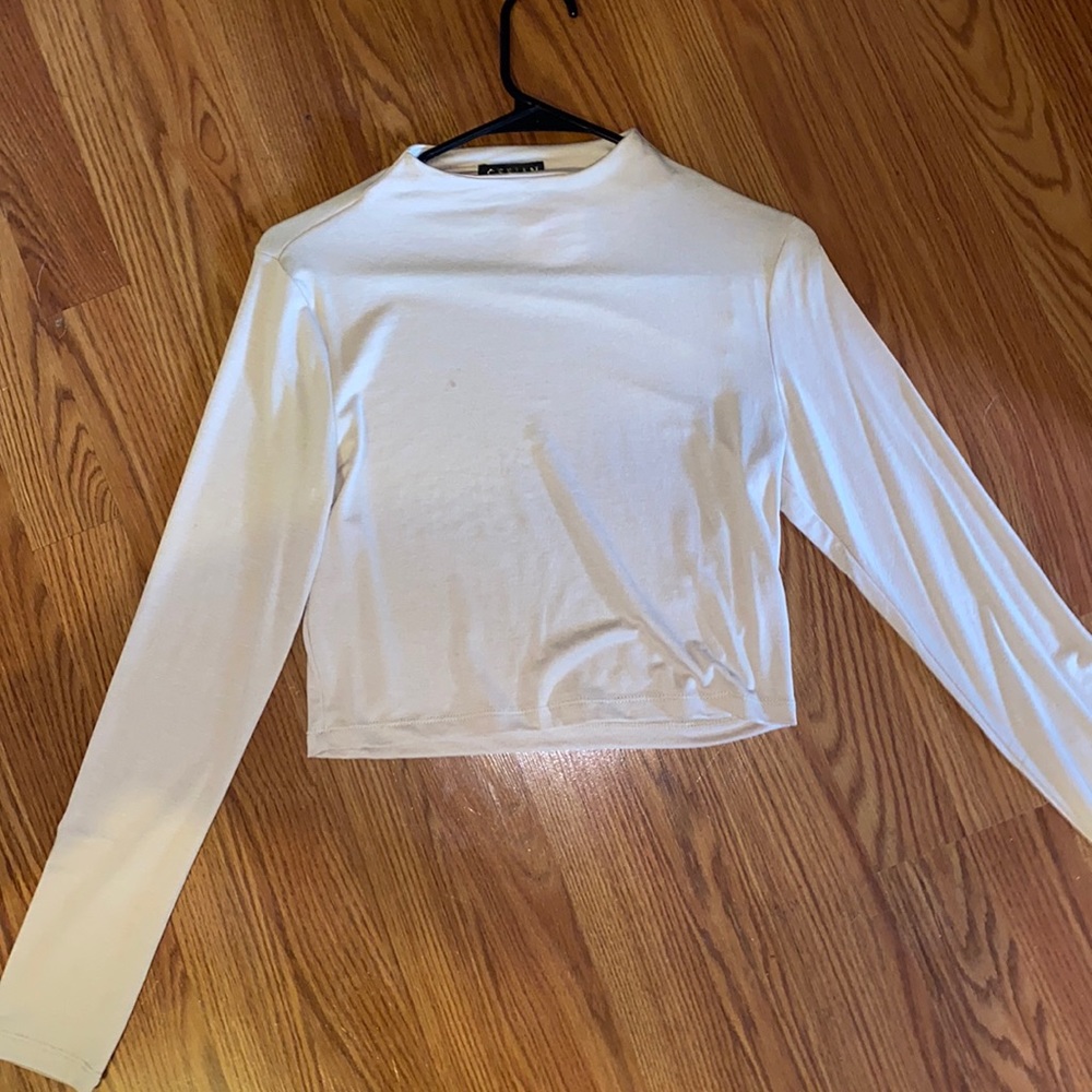 Long sleeve crop top